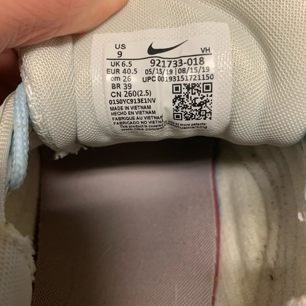 Nike AirMax 97s - Picture 5 of 9